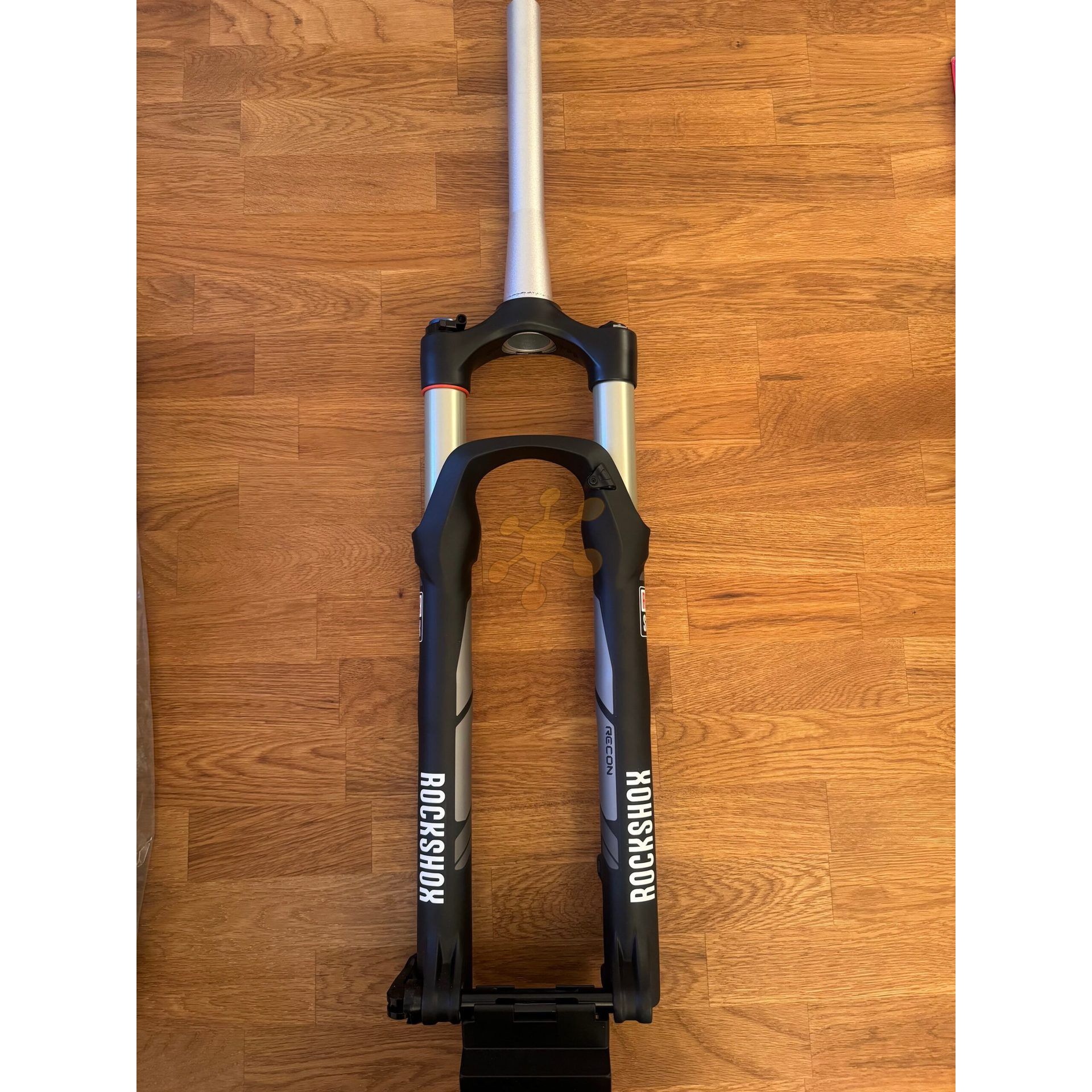 Rock Shox 27,5″ Recon Gold 100mm Tapared QR – Onelock